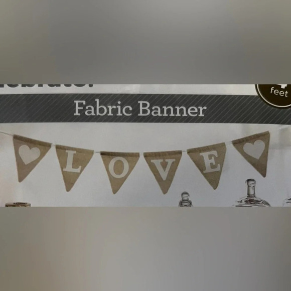 NWT 4 ft “Love” Fabric Banner - Picture 2 of 3